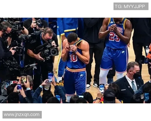 爱哭的足球球星：从情感释放到竞技实力背后的心路历程